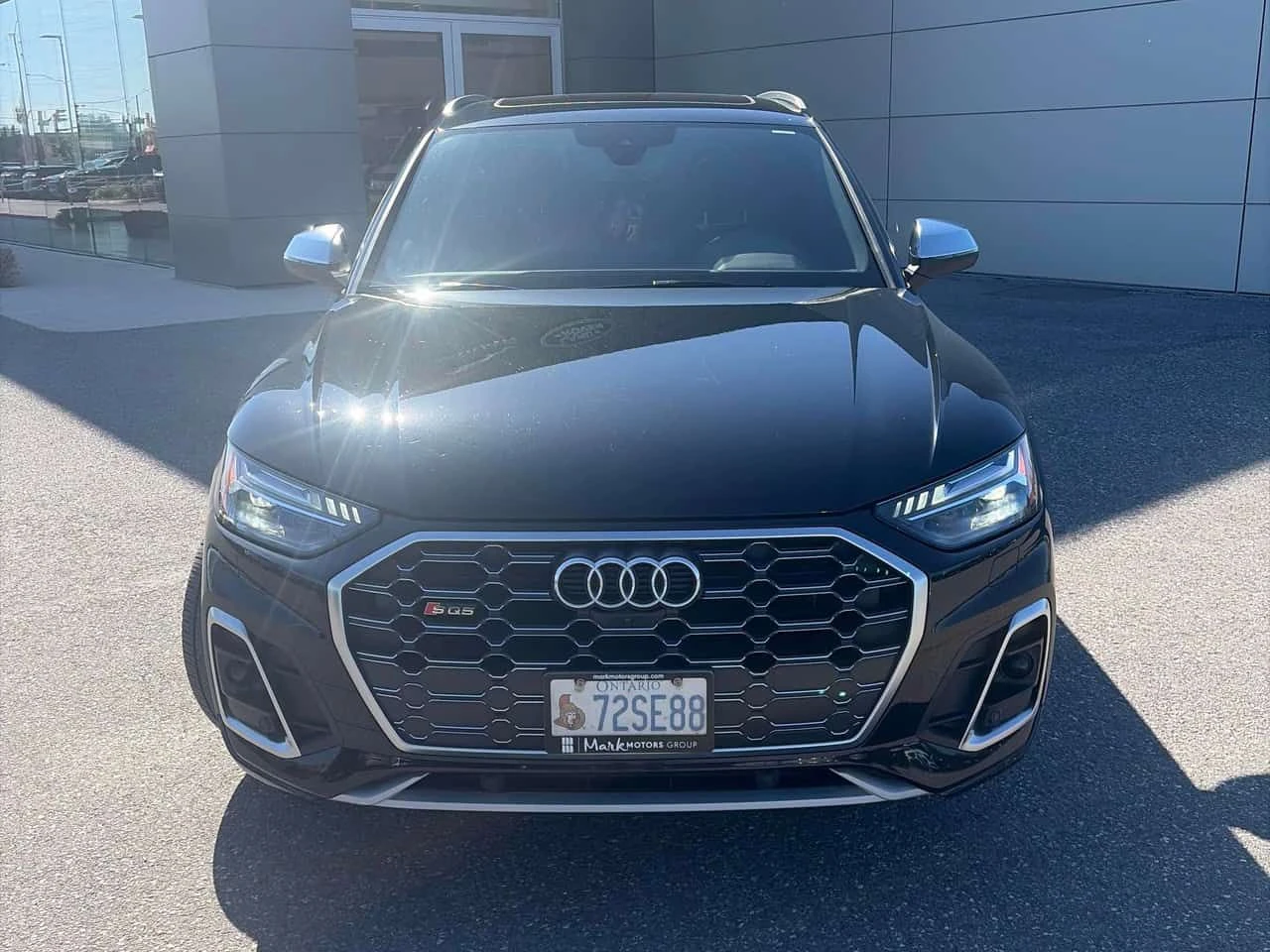 Audi SQ5 Technik/360/ПАНО/ОБДУХ/ПОДГРЕВ/CARFAX/ФИНАНСИРАНЕ, снимка 2 - Автомобили и джипове - 54673108