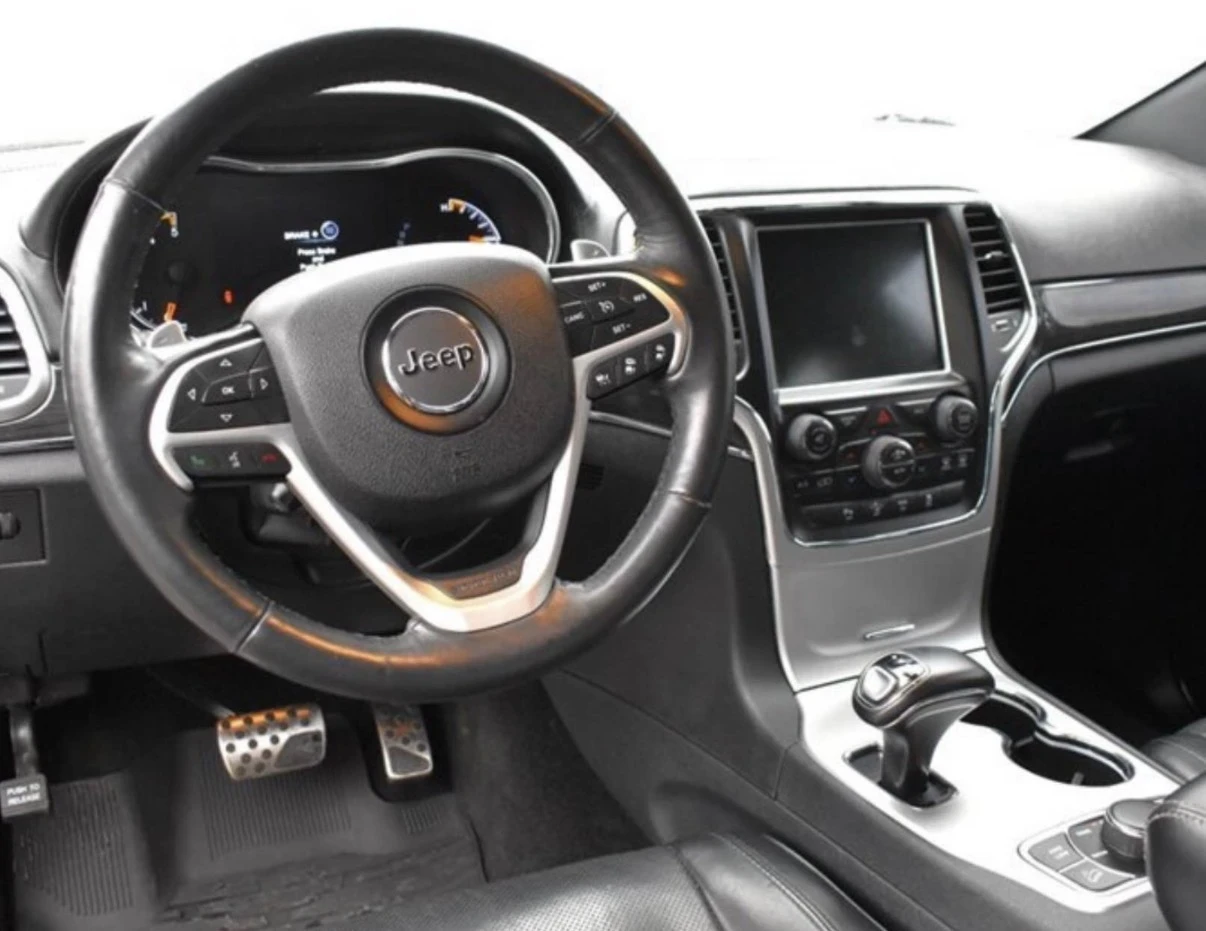 Jeep Grand cherokee 5.7 HEMI * OVERLAND * БЕЗ ИНЦИДЕНТИ * QUADRA LIFT , снимка 4 - Автомобили и джипове - 54825367