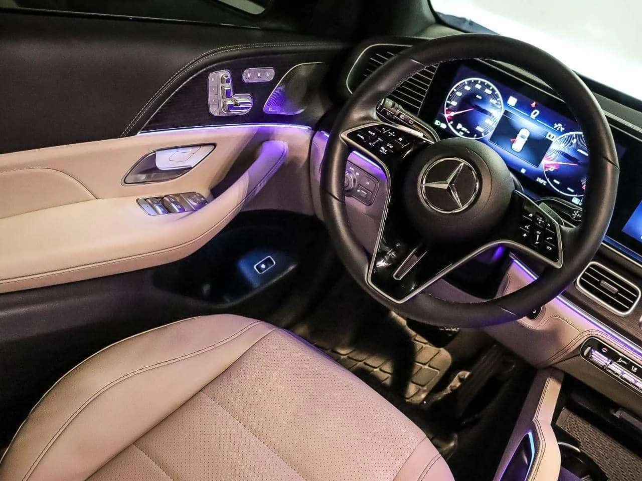 Mercedes-Benz GLE 450 * 4MATIC * CARFAX * ФИКСИРАНА ЦЕНА ДО БГ * , снимка 14 - Автомобили и джипове - 55534789