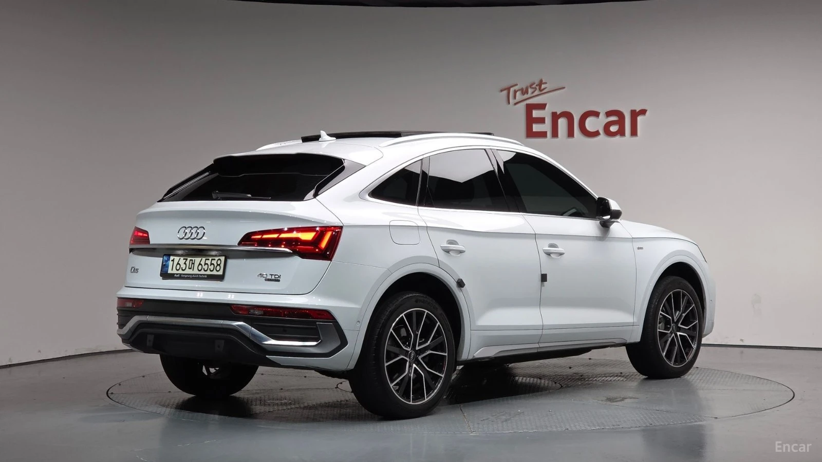 Audi Q5 40TDI/QUATTRO/PREMIUM/SPORTBACK, снимка 3 - Автомобили и джипове - 55683645