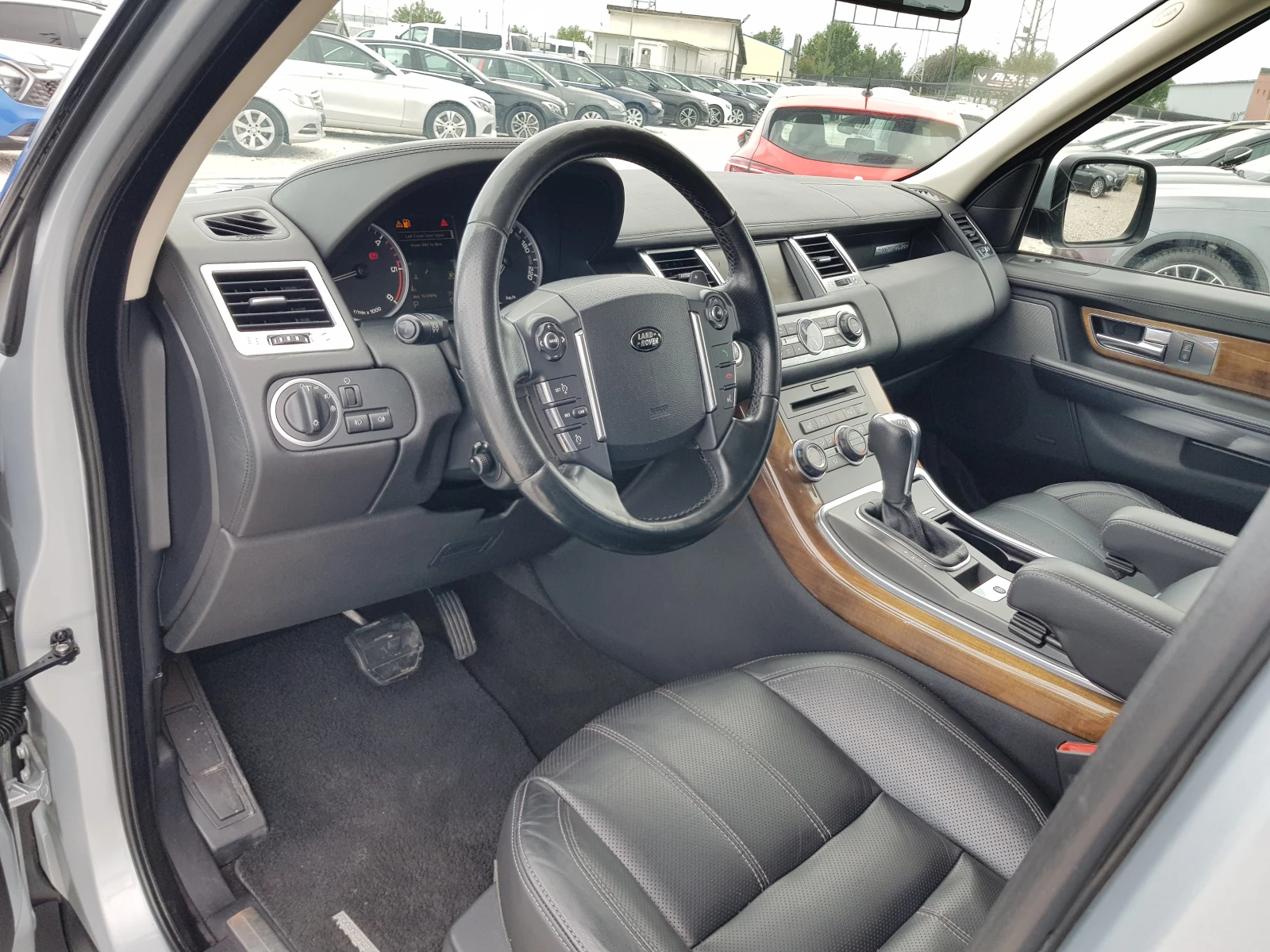Land Rover Range Rover Sport FACELIFT 3.0 D-245 к.с. ЛИЗИНГ, снимка 9 - Автомобили и джипове - 55909622