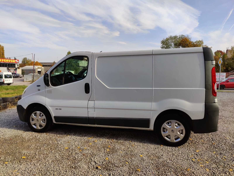 Renault Trafic, снимка 3 - Бусове и автобуси - 52588387