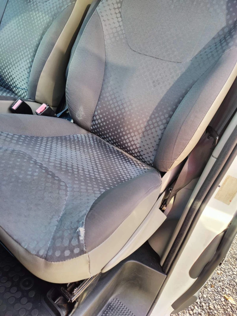 Renault Trafic, снимка 10 - Бусове и автобуси - 52588387