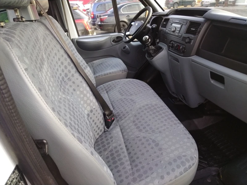 Ford Transit 2.2. 140 к.с. 6 скорости, 9 места, темпомат, печка, снимка 11 - Бусове и автобуси - 52494329