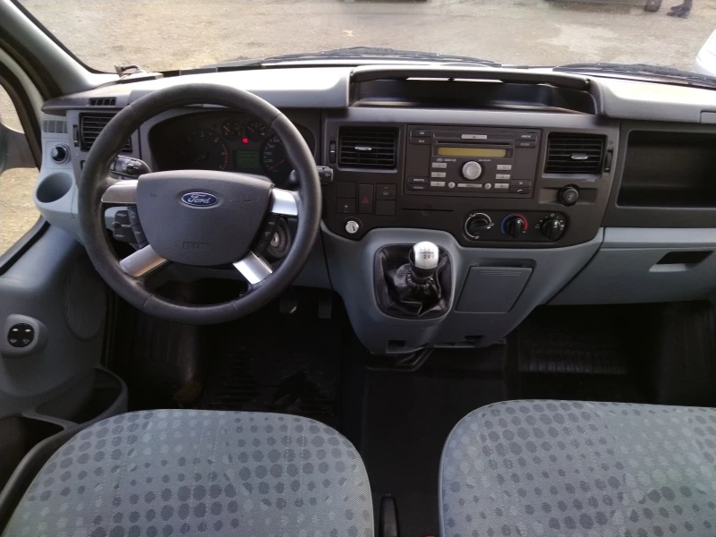 Ford Transit 2.2. 140 к.с. 6 скорости, 9 места, темпомат, печка, снимка 9 - Бусове и автобуси - 52494329