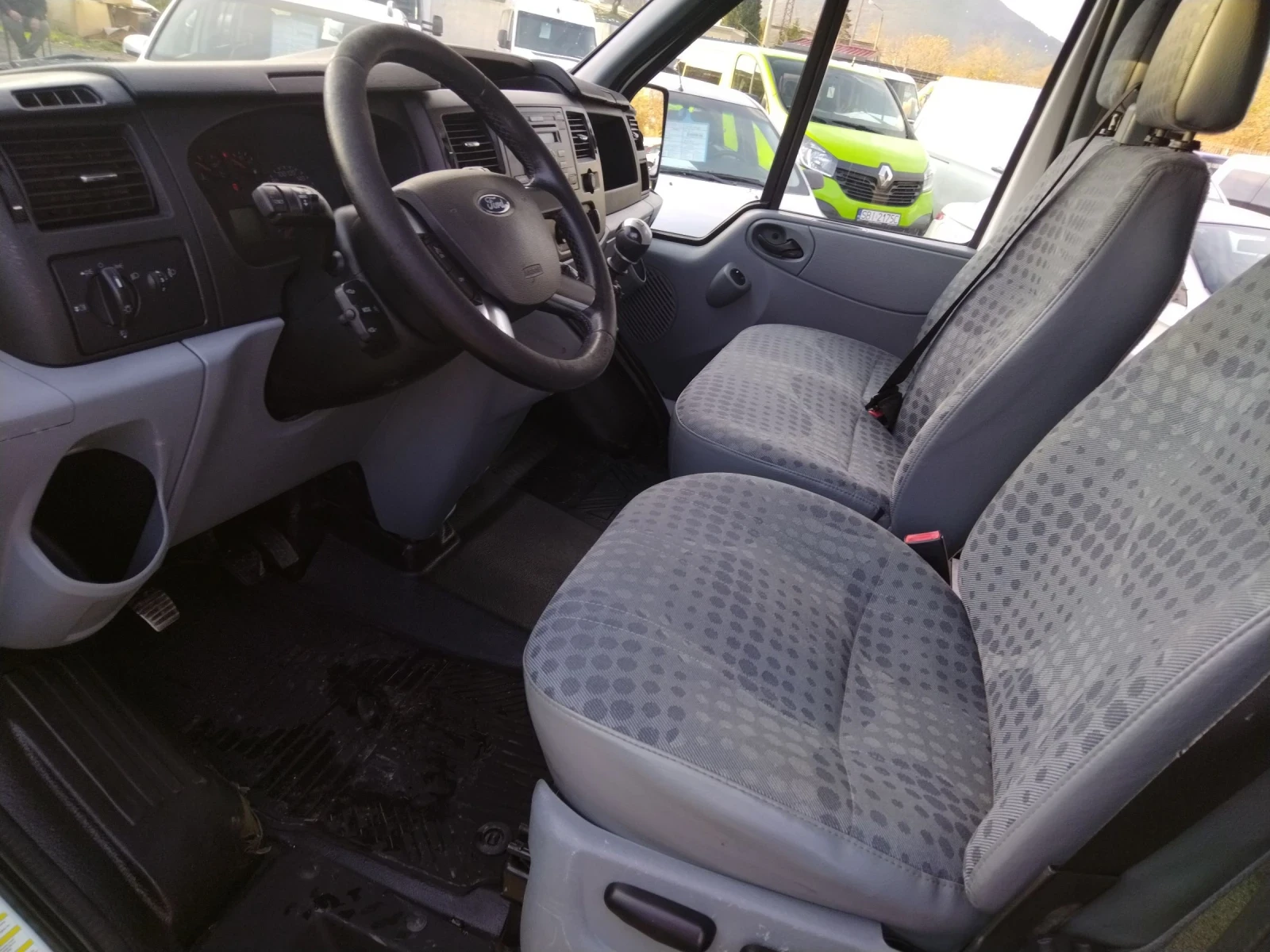 Ford Transit 2.2. 140 �.�. 6 ��������, 9 �����, ��������, ����� | Mobile.bg � ����������� 12