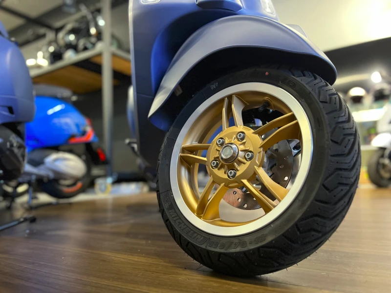 Vespa Primavera 50 Officina 8, снимка 5 - Мотоциклети и мототехника - 51935796