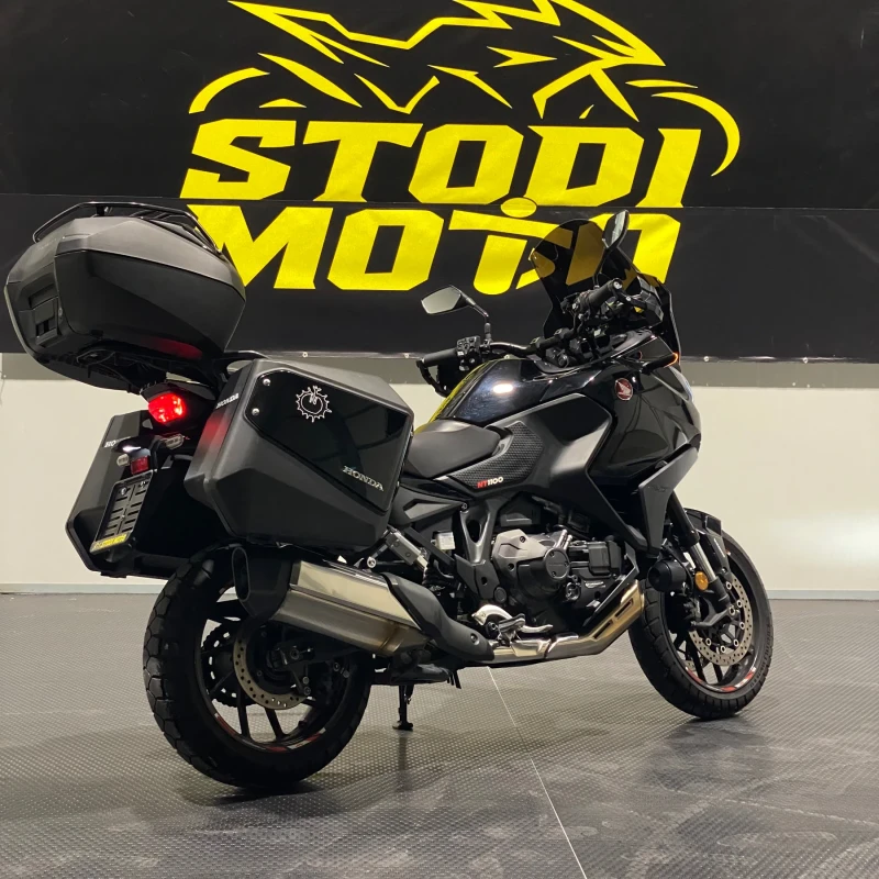 Honda Nt 1100  TRAVEL Automatic , снимка 8 - Мотоциклети и мототехника - 51772376