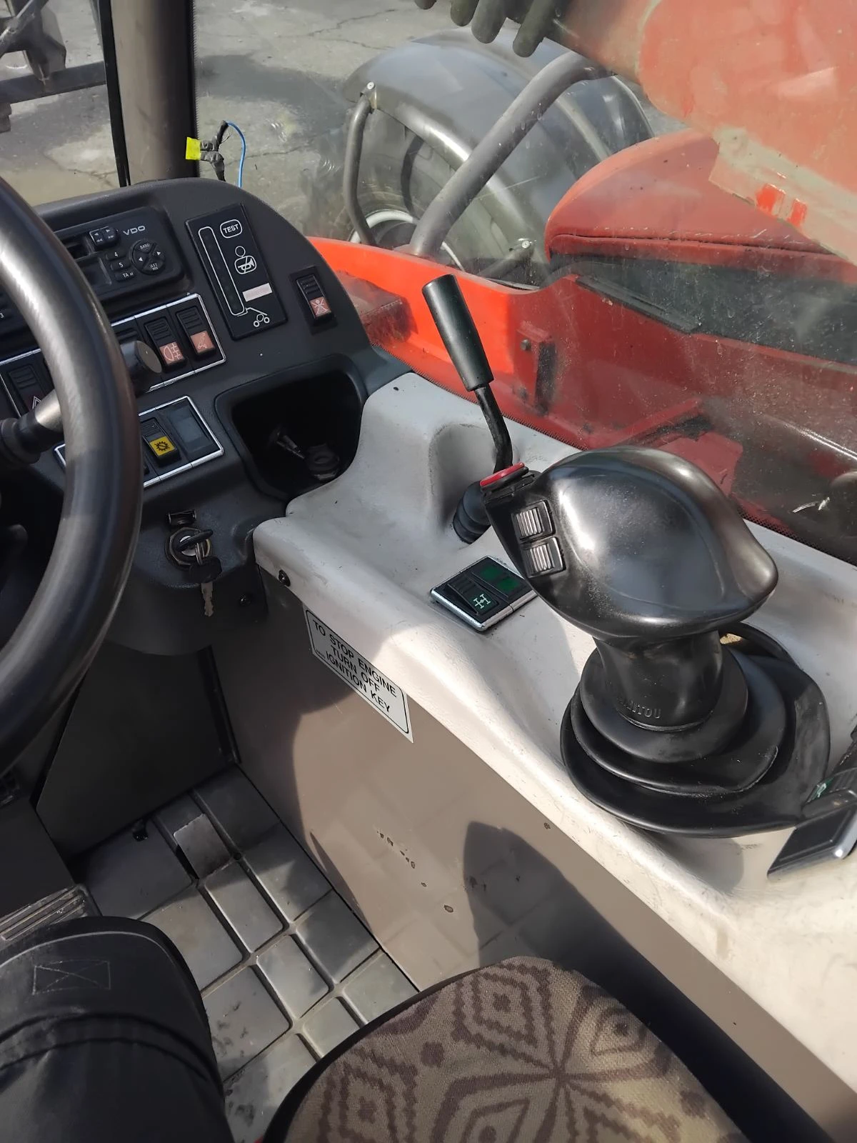 Телескопичен товарач Manitou MLT735-120LSU - изображение 5