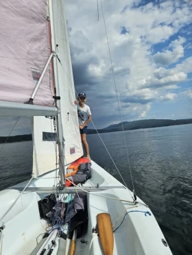 Ветроходна лодка Larsen Bahia, снимка 3