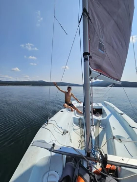Ветроходна лодка Larsen Bahia, снимка 2
