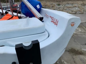 Ветроходна лодка Larsen Bahia, снимка 4