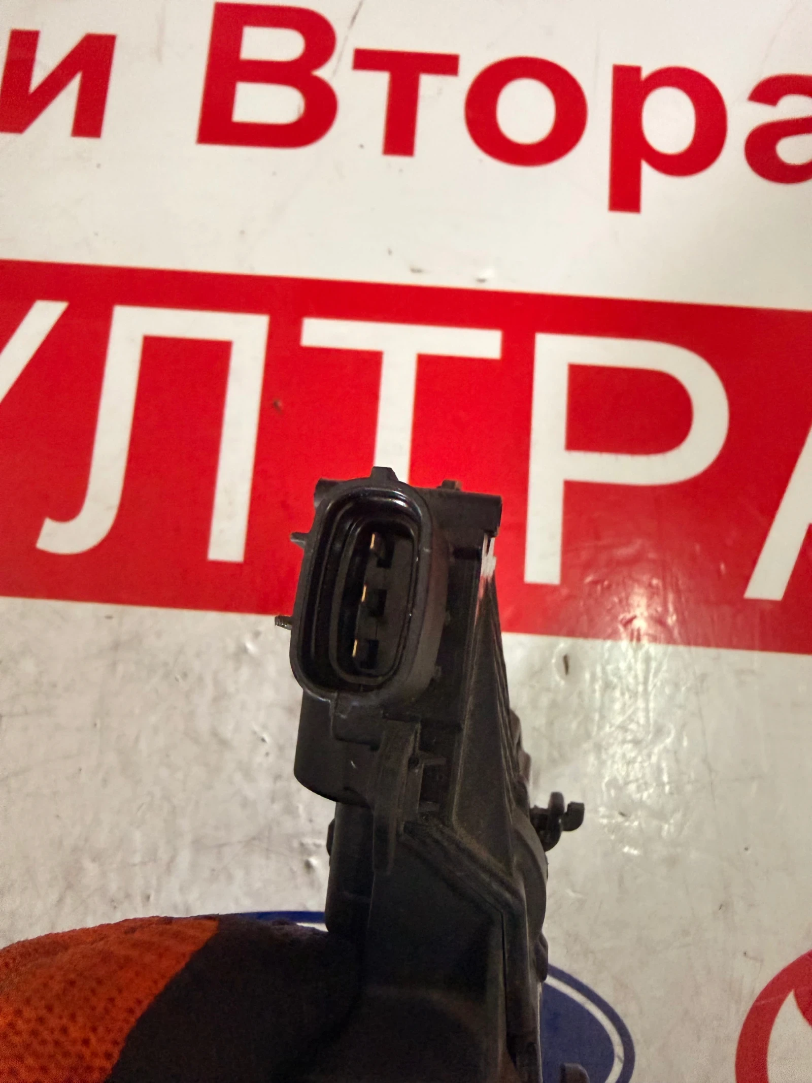 Брава заден капак , пета врата TOYOTA YARIS 2014, снимка 3 - Части - 54652201