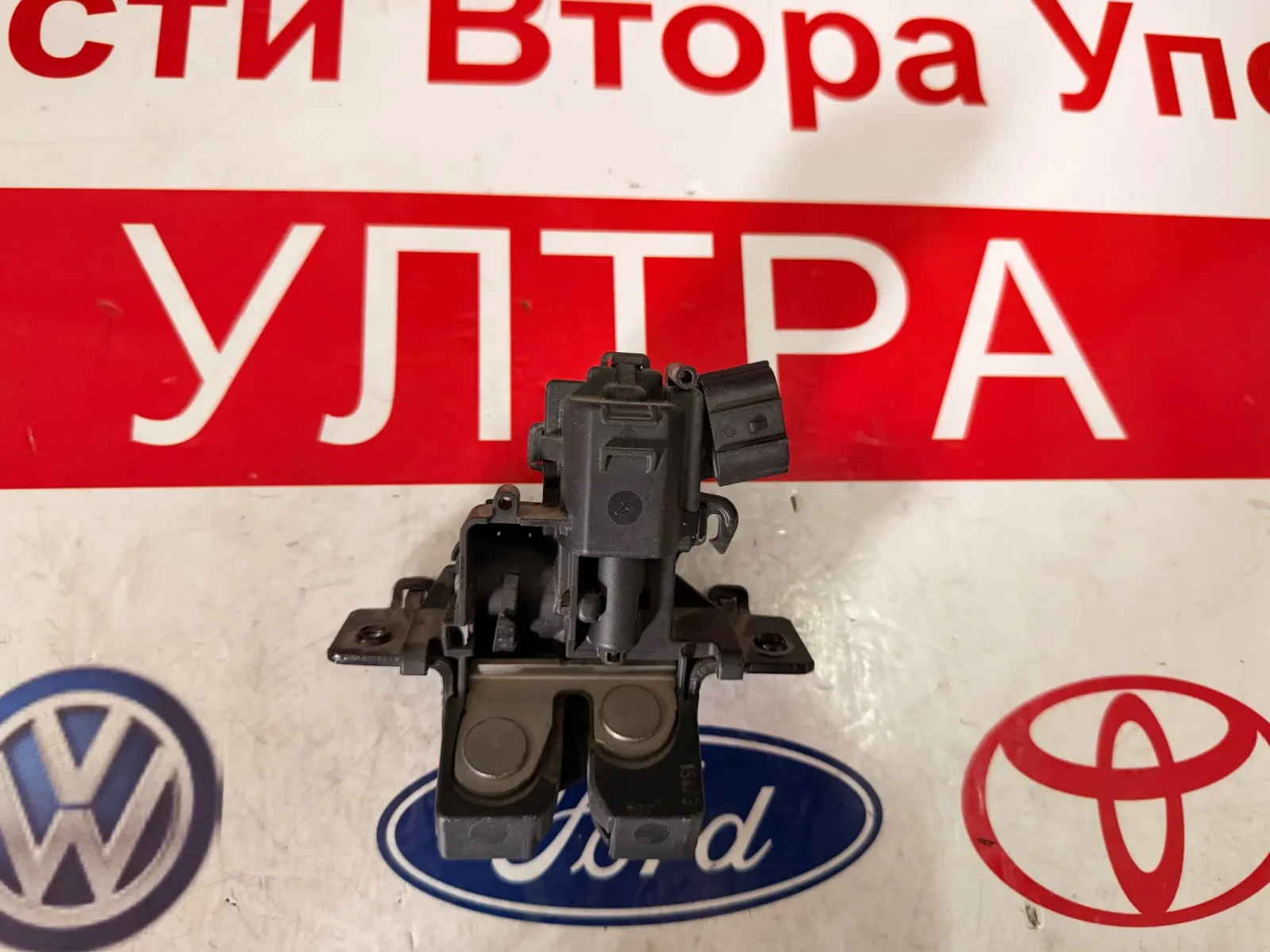 Брава заден капак , пета врата TOYOTA YARIS 2014