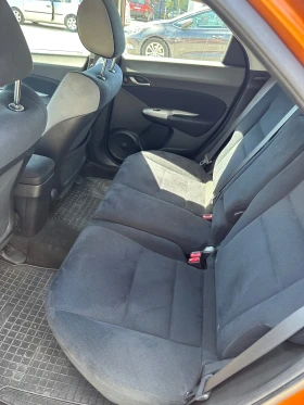 Обява за продажба на Honda Civic 1.8i 16V ~9 700 лв. - изображение 9