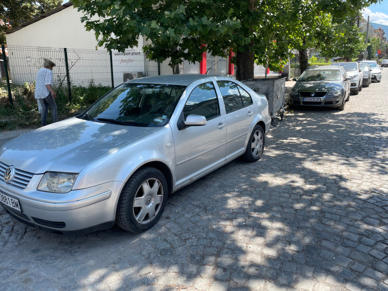 VW Bora 1900 4* 4 150кс 6-ск, снимка 2 - Автомобили и джипове - 46392644