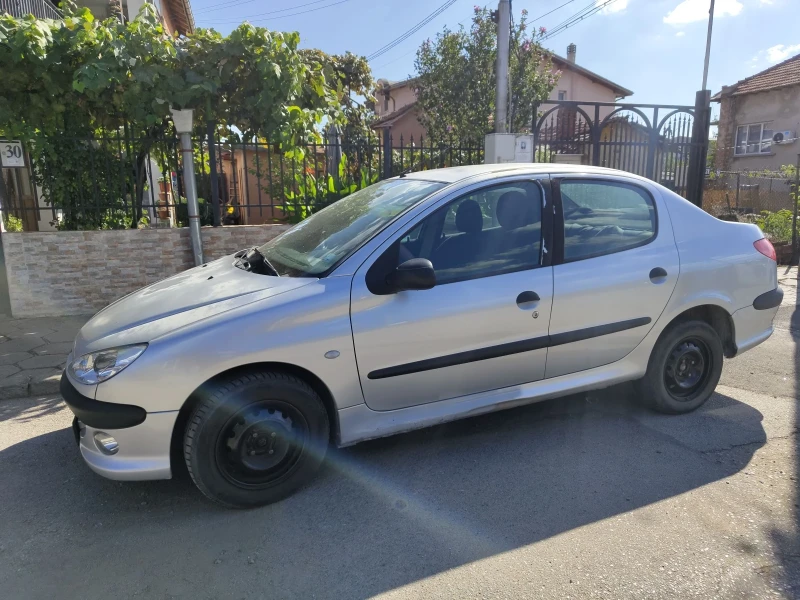 Peugeot 206, снимка 3 - Автомобили и джипове - 47367385