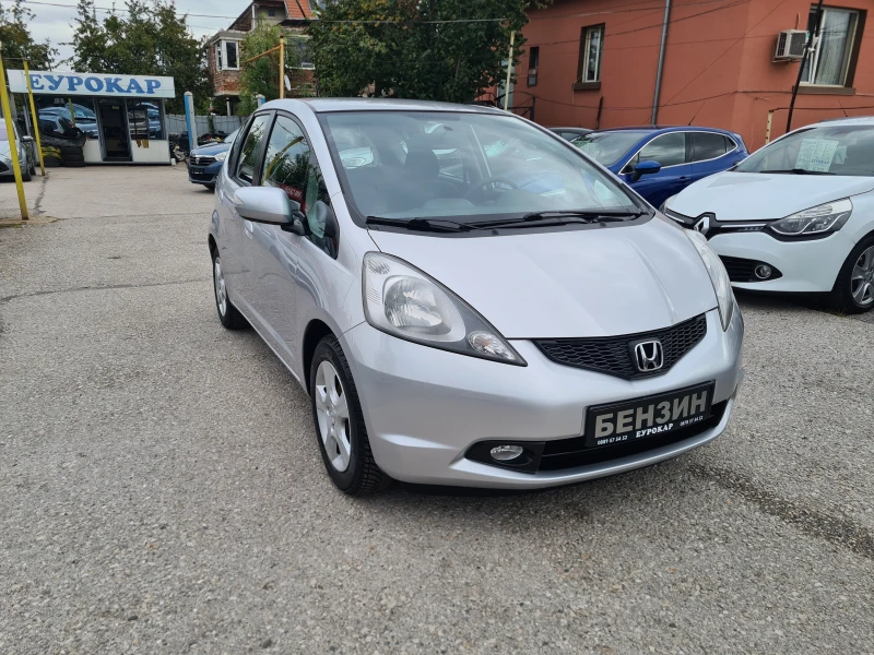 Honda Jazz 1.4v-tec-УНИКАТ-ЛИЗИНГ, снимка 3 - Автомобили и джипове - 47514277