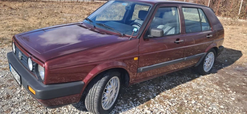 VW Golf, снимка 1 - Автомобили и джипове - 48076970