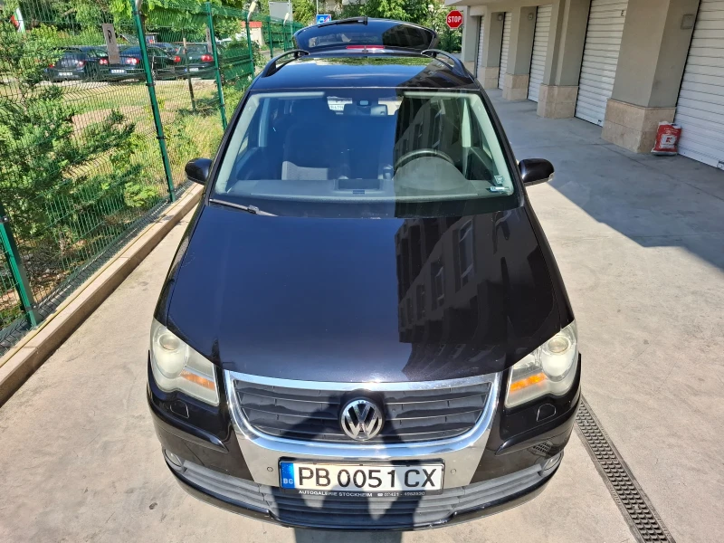 VW Touran 2.0 TDi DSG BKD, снимка 3 - Автомобили и джипове - 52252307