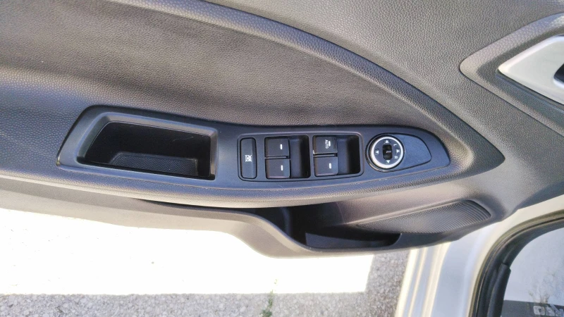 Hyundai I20 1.1 CRDi* EURO6, снимка 8 - Автомобили и джипове - 51507273