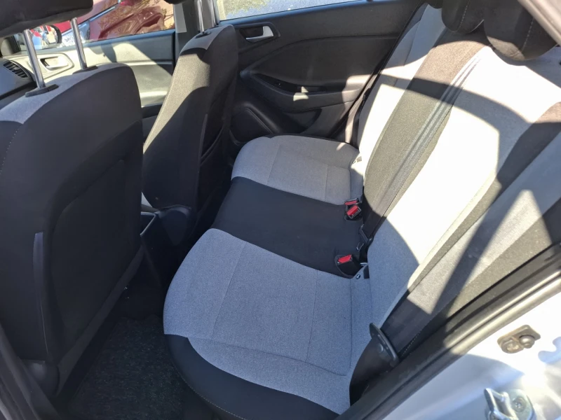 Hyundai I20 1.1 CRDi* EURO6, снимка 12 - Автомобили и джипове - 51507273