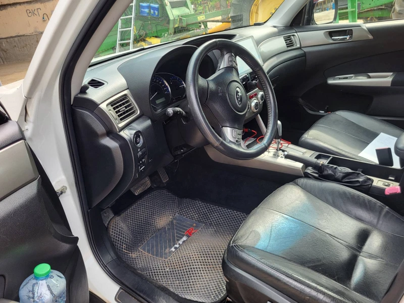 Subaru Forester, снимка 5 - Автомобили и джипове - 52555487