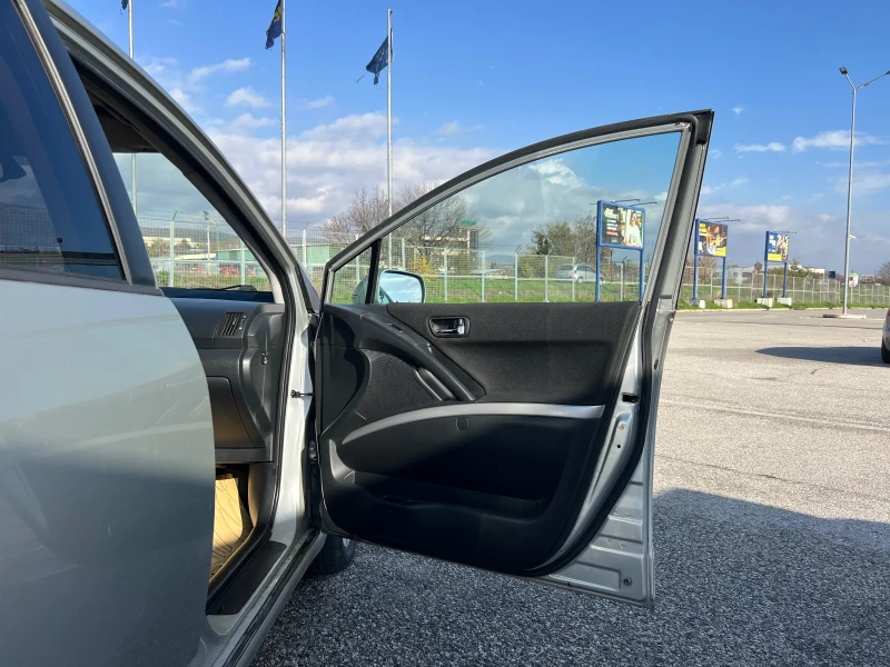 Toyota Corolla verso, снимка 11 - Автомобили и джипове - 52502428