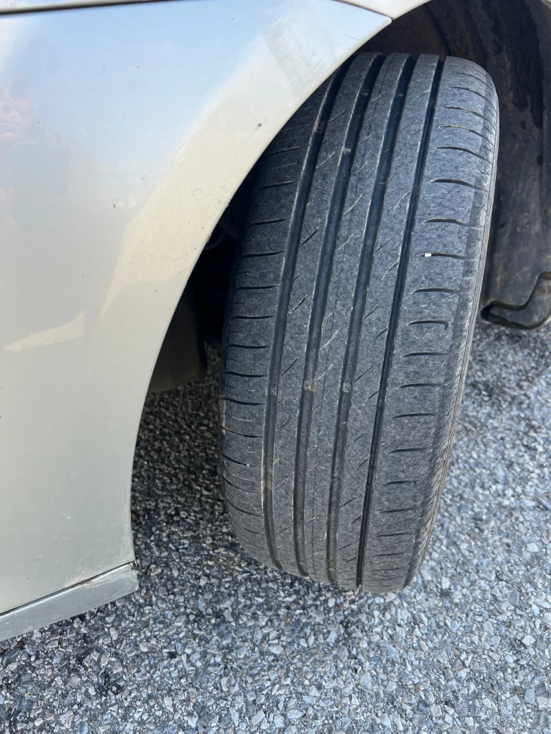 Toyota Corolla verso, снимка 10 - Автомобили и джипове - 52502428