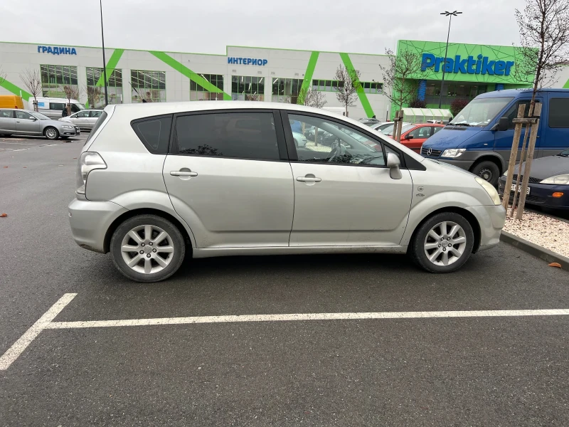 Toyota Corolla verso, снимка 17 - Автомобили и джипове - 52502428