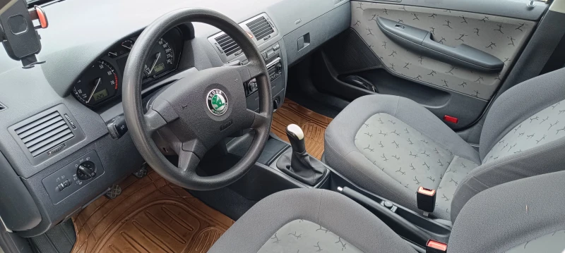Skoda Fabia, снимка 3 - Автомобили и джипове - 52514762
