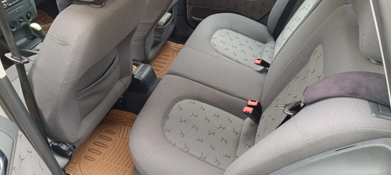 Skoda Fabia, снимка 5 - Автомобили и джипове - 52514762