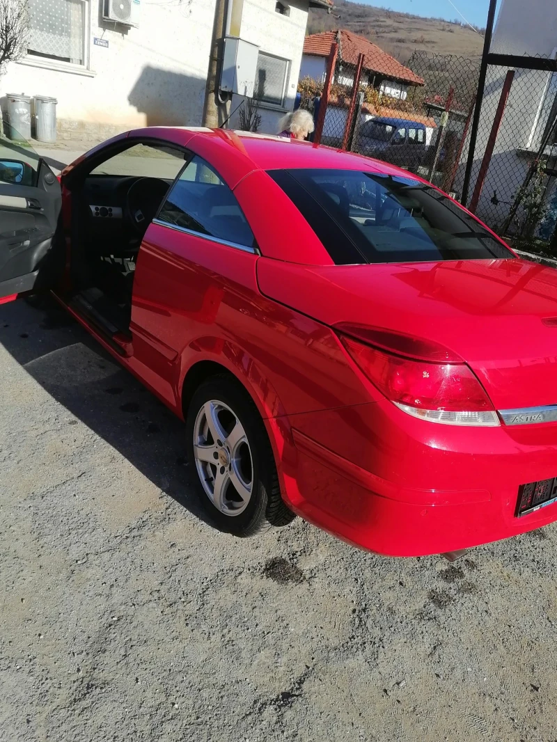 Opel Astra кабриолет, снимка 2 - Автомобили и джипове - 52553482