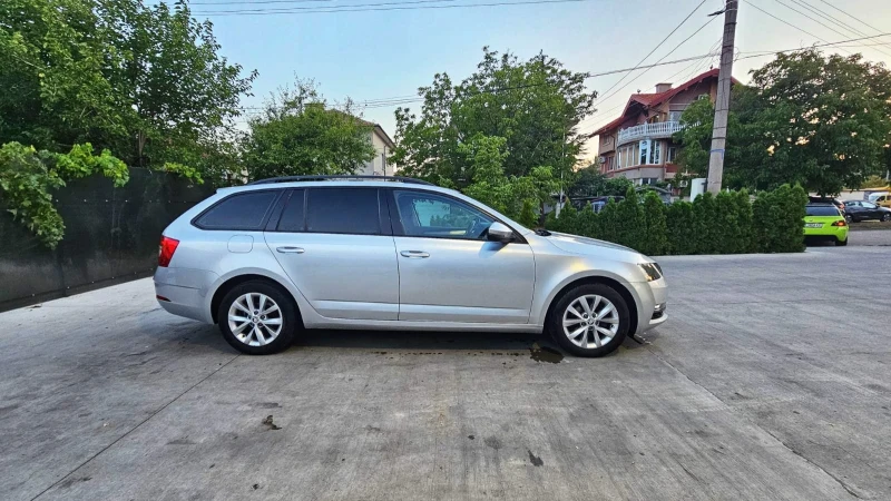 Skoda Octavia, снимка 6 - Автомобили и джипове - 52554348