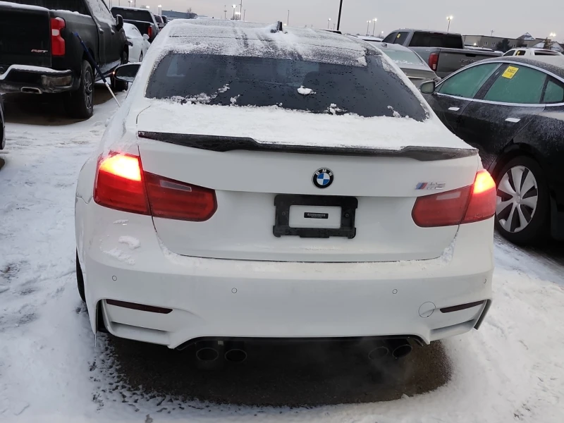 BMW M3 * * CARFAX * * АВТО КРЕДИТ * * , снимка 5 - Автомобили и джипове - 52774522