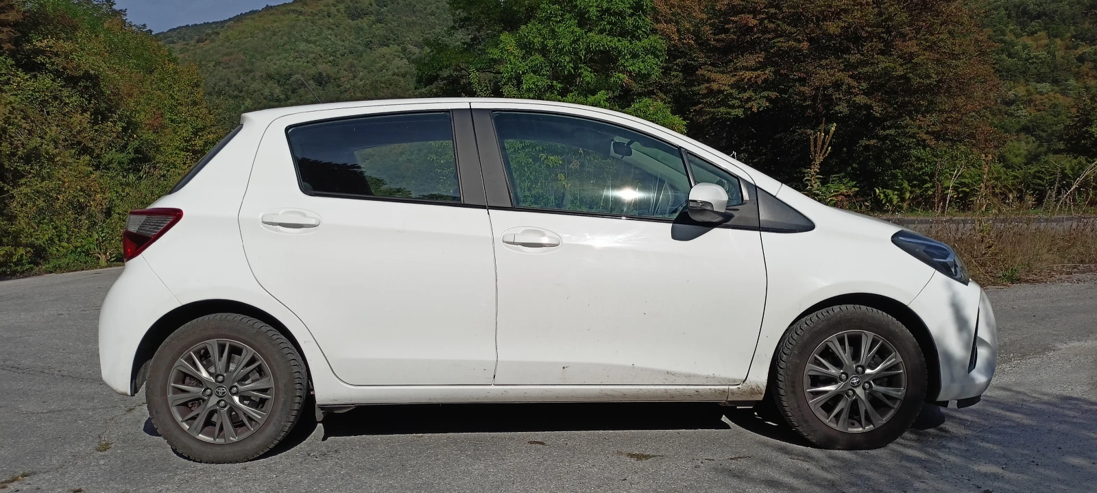 Toyota Yaris 1.5 CVT LUNA - изображение 7