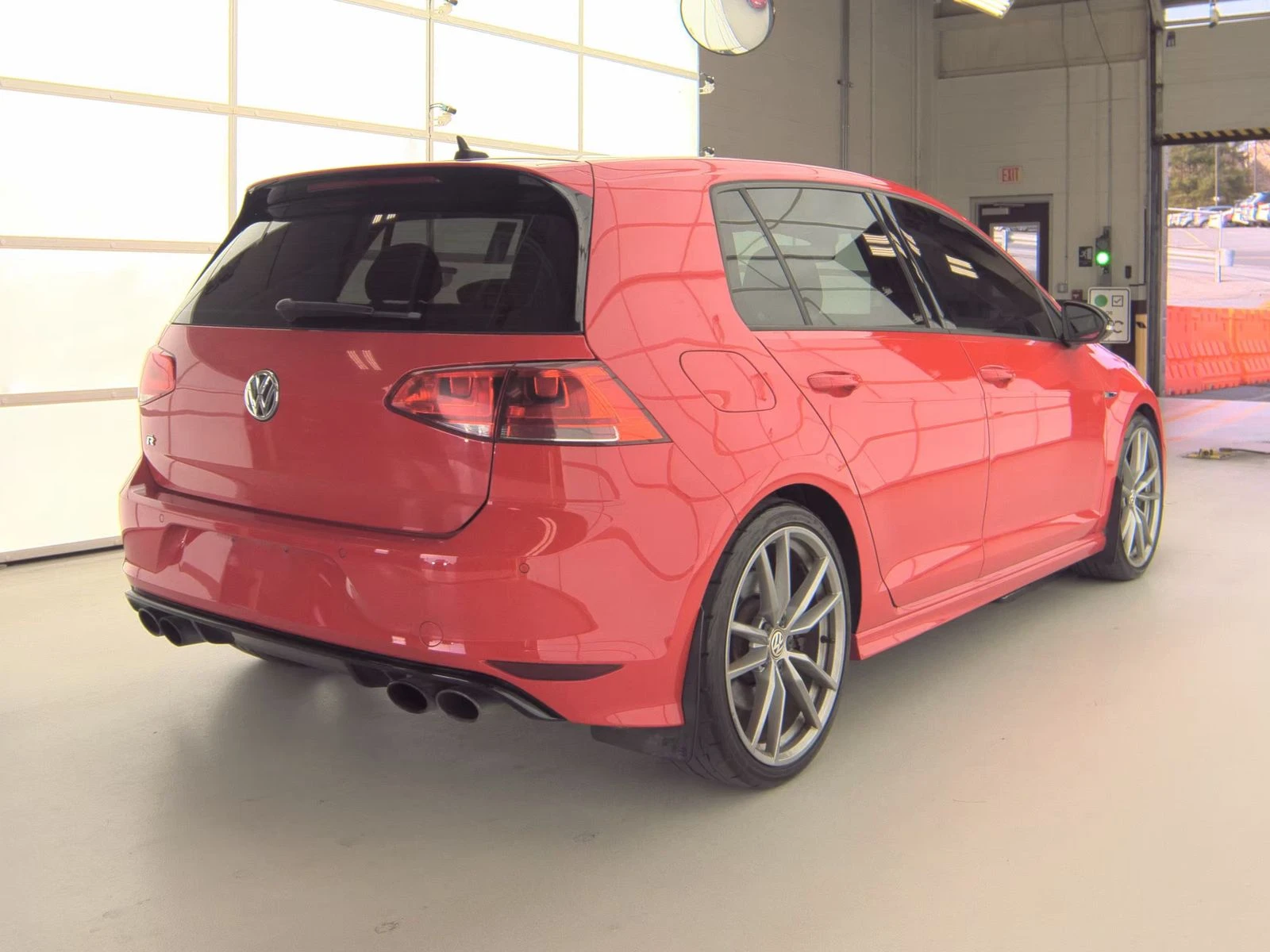 VW Golf R | Mobile.bg   6
