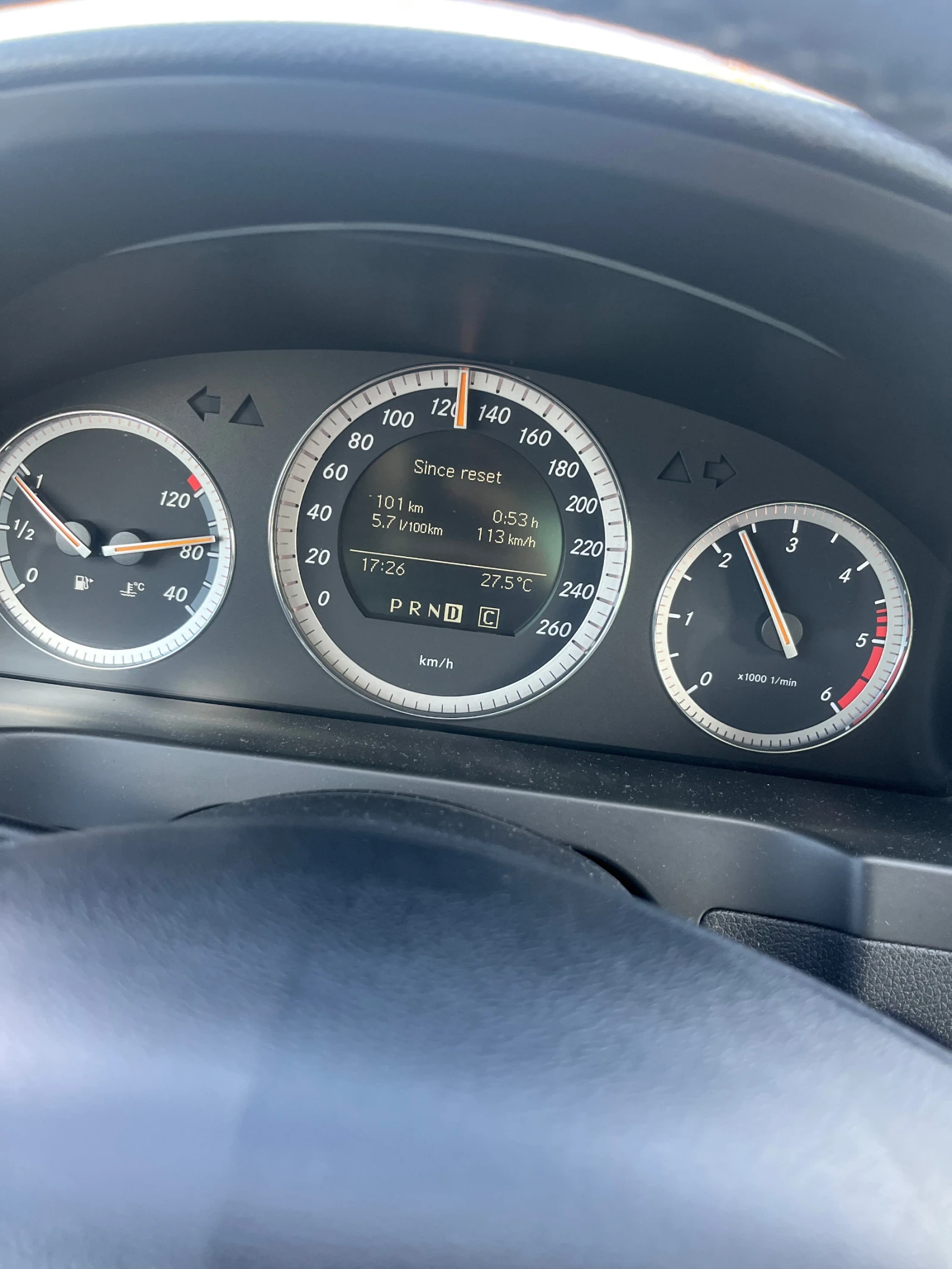 Mercedes-Benz C 220 646/ЧЕРВЕНА КОЖА/ДВА КЛЮЧА, снимка 15 - Автомобили и джипове - 53144208