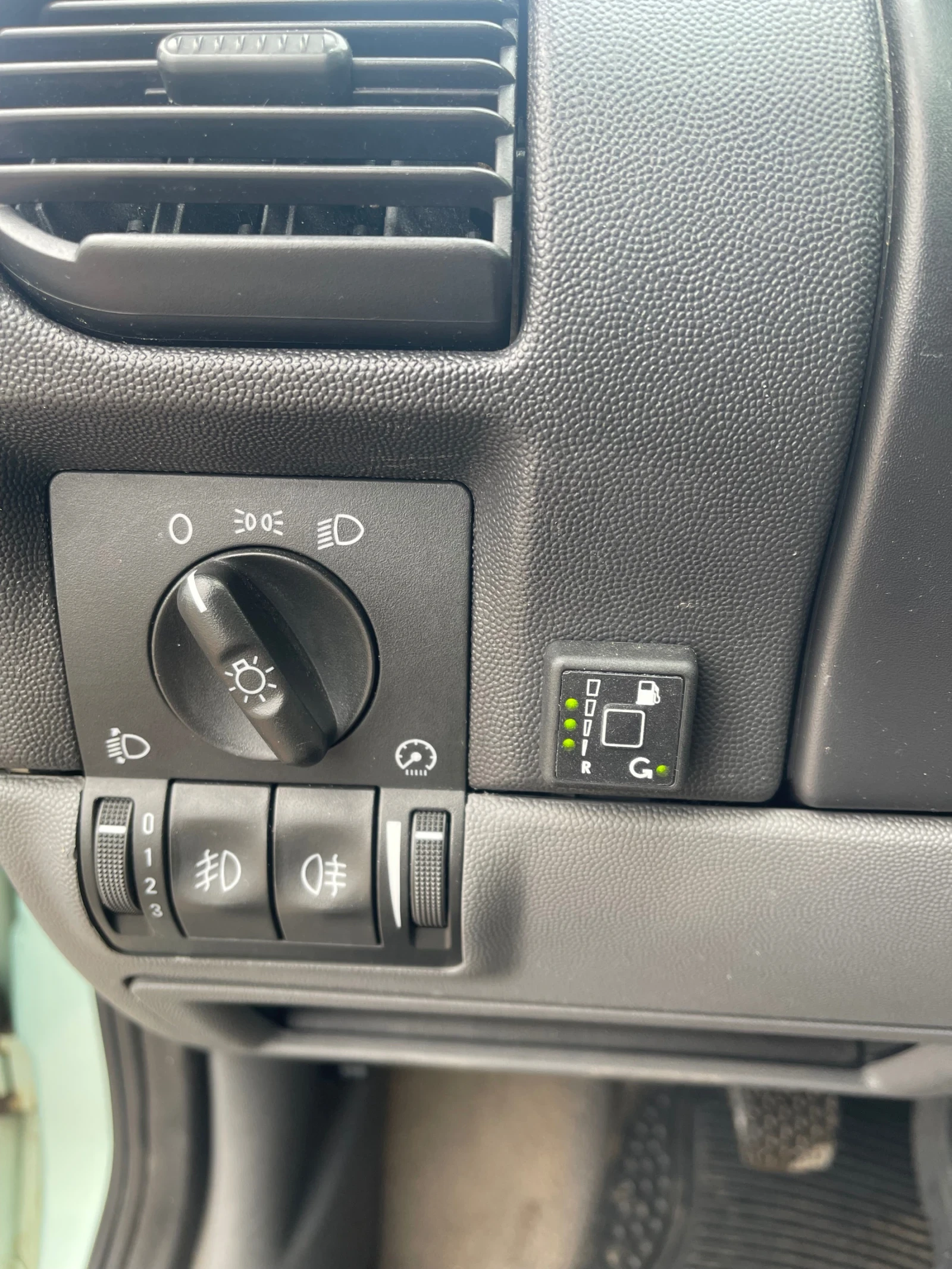 Opel Corsa 1.2i/GAZ 117 000 km | Mobile.bg � ����������� 12