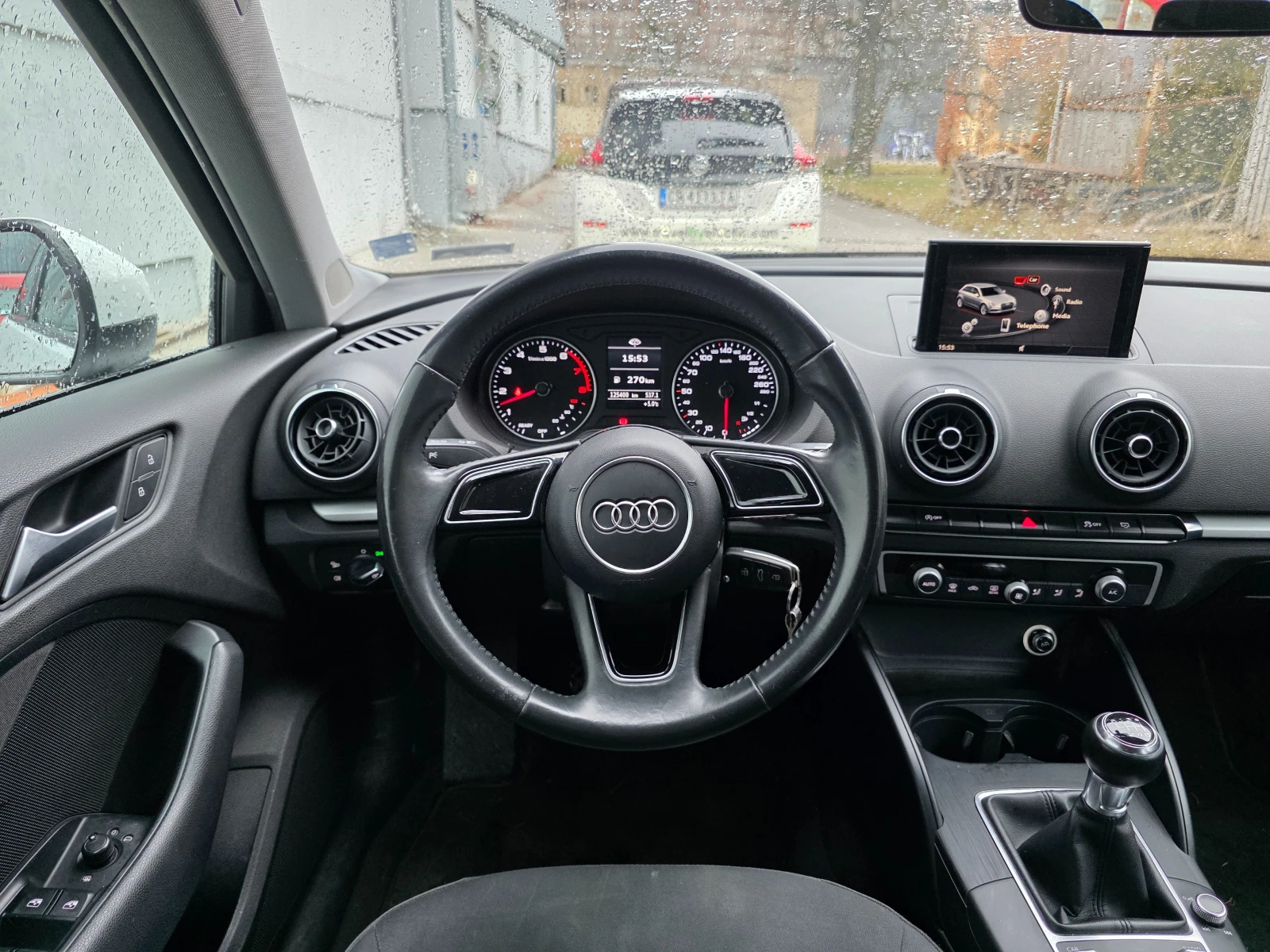 Audi A3 Sportback 30 TFSI - изображение 7