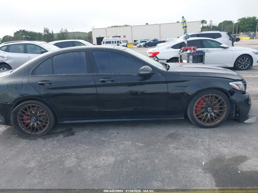 Mercedes-Benz C 63 AMG 2017 MERCEDES-BENZ AMG C 63 S, снимка 4 - Автомобили и джипове - 54468698