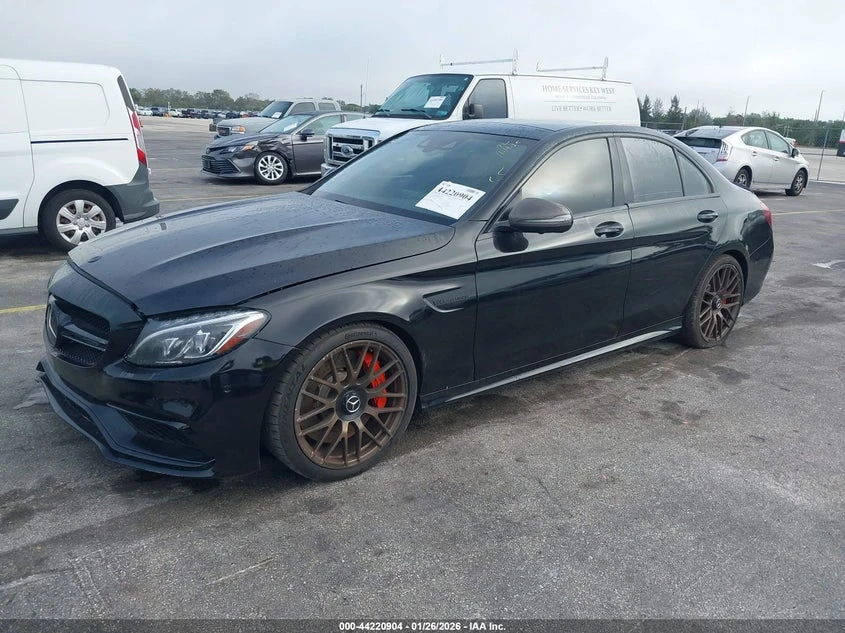 Mercedes-Benz C 63 AMG 2017 MERCEDES-BENZ AMG C 63 S, снимка 3 - Автомобили и джипове - 54468698