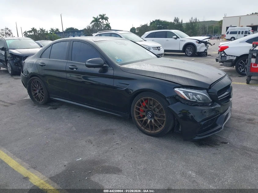 Mercedes-Benz C 63 AMG 2017 MERCEDES-BENZ AMG C 63 S