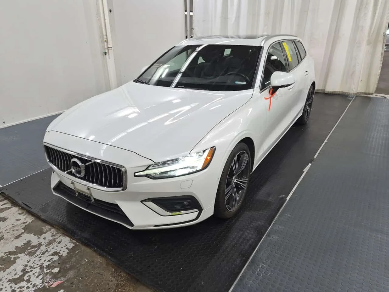 Volvo V60 Inscription /  360 / ��������� / ���������� | Mobile.bg � ����������� 15