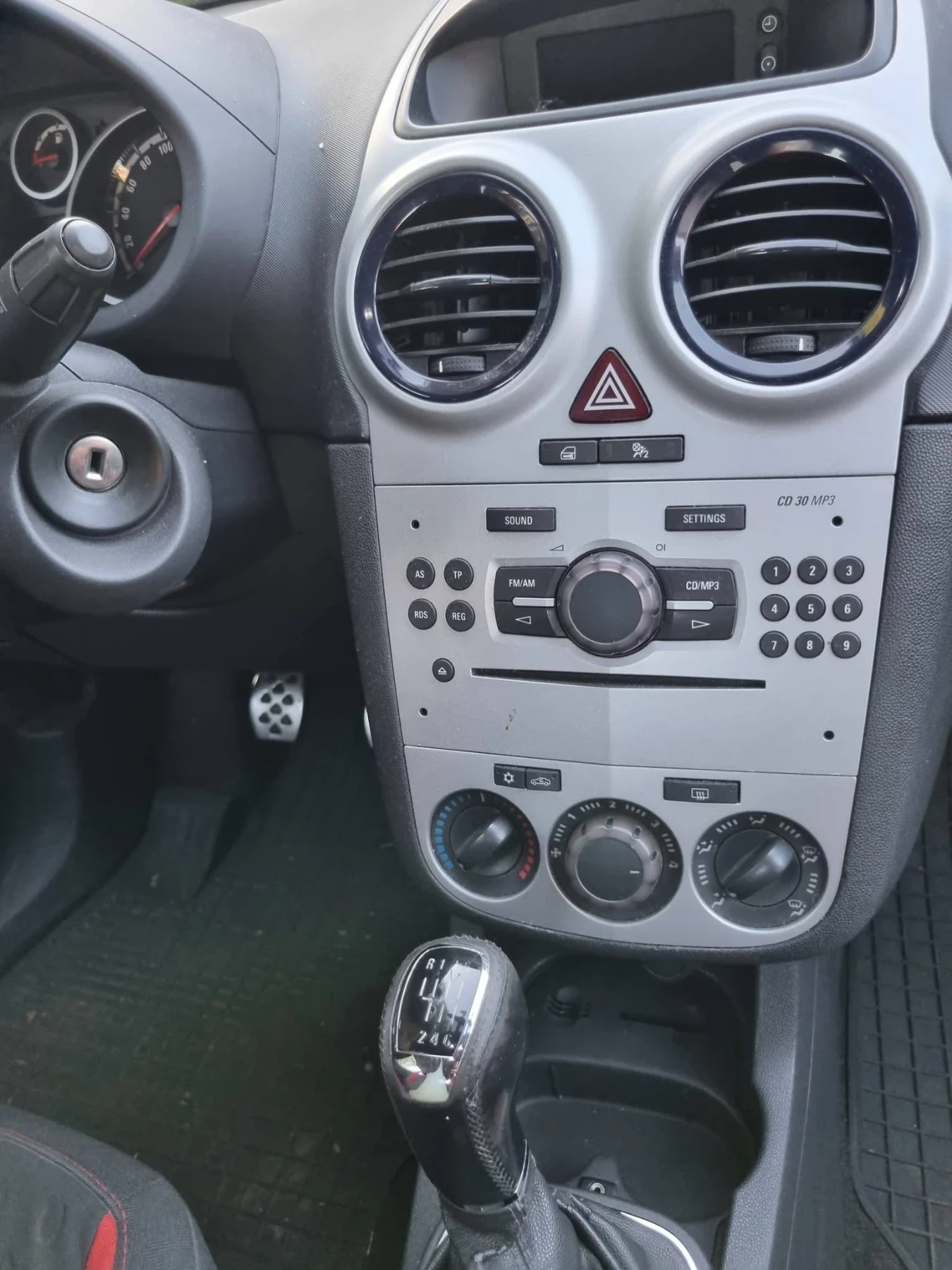 Opel Corsa Gsi, снимка 5 - Автомобили и джипове - 55192906