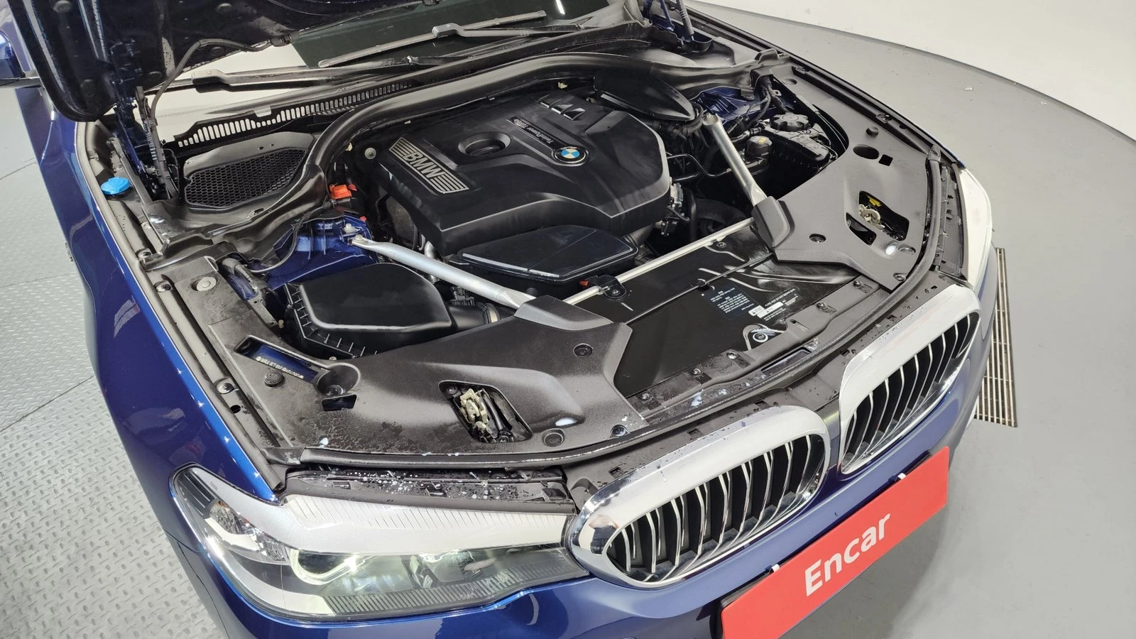 BMW 520 ЛЮК* HUD* ПОДГРЕВ ВОЛАН* ЕЛ. БАГАЖНИК* КРАЙНА ЦЕНА, снимка 6 - Автомобили и джипове - 55344740