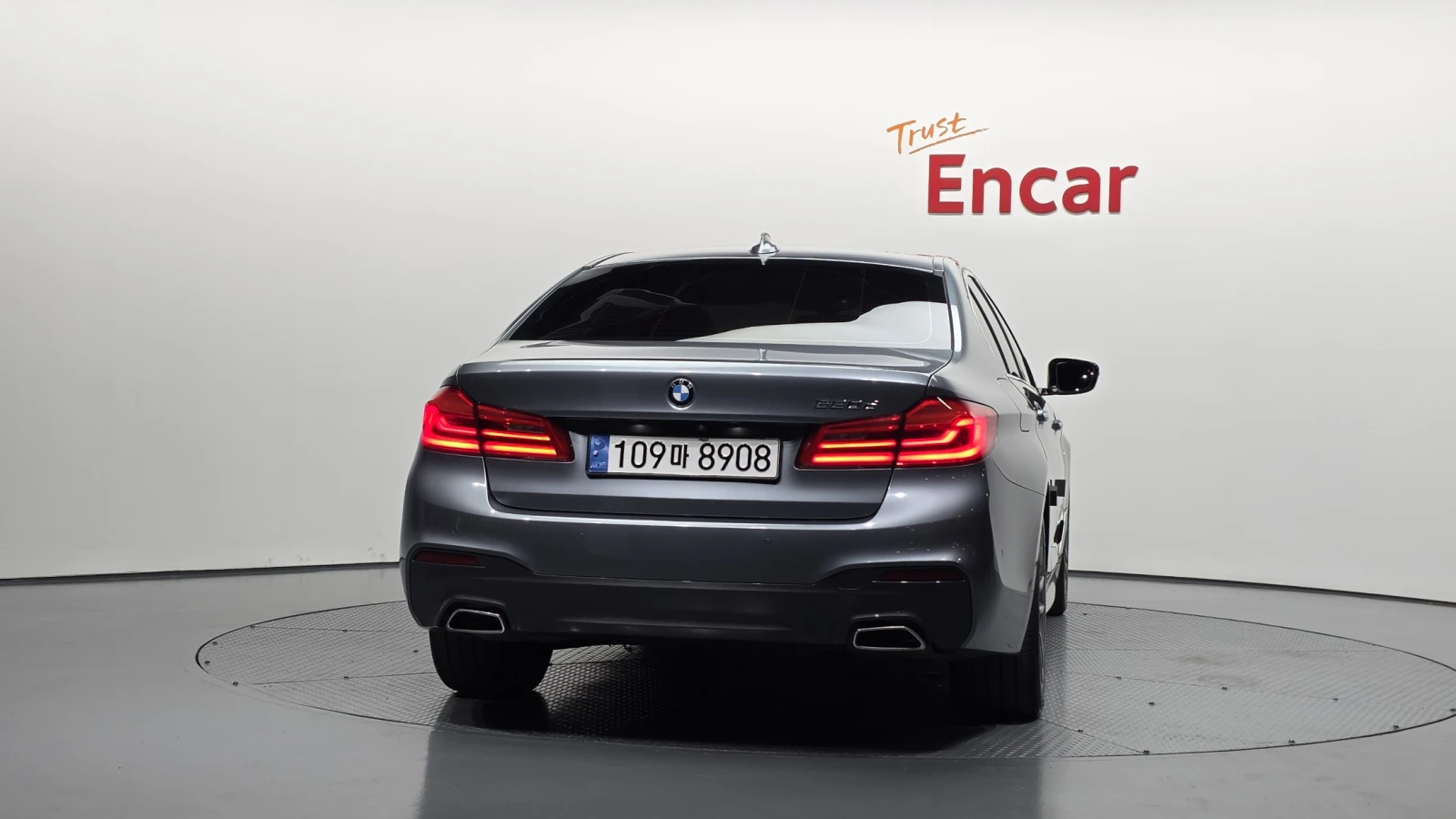 BMW 520 BLIND SPOT* HUD* ЛЮК* КРАЙНА ЦЕНА, снимка 4 - Автомобили и джипове - 55344740