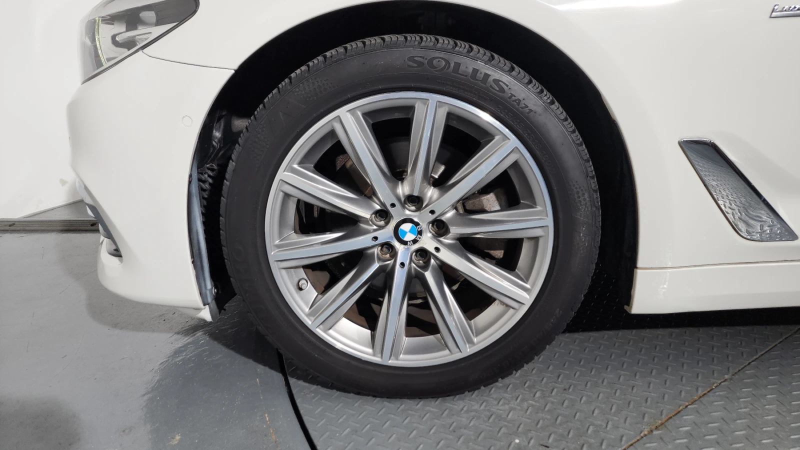 BMW 520 BLIND SPOT* ЕЛ. БАГАЖНИК* HUD* ЛЮК* КРАЙНА ЦЕНА, снимка 5 - Автомобили и джипове - 55344740