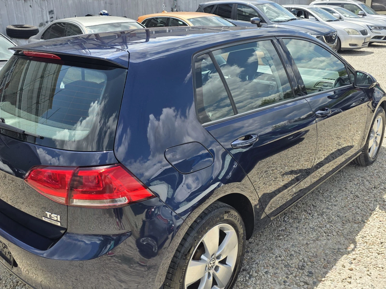VW Golf 1.2 TSI BLUEMOTION, снимка 4 - Автомобили и джипове - 55390771