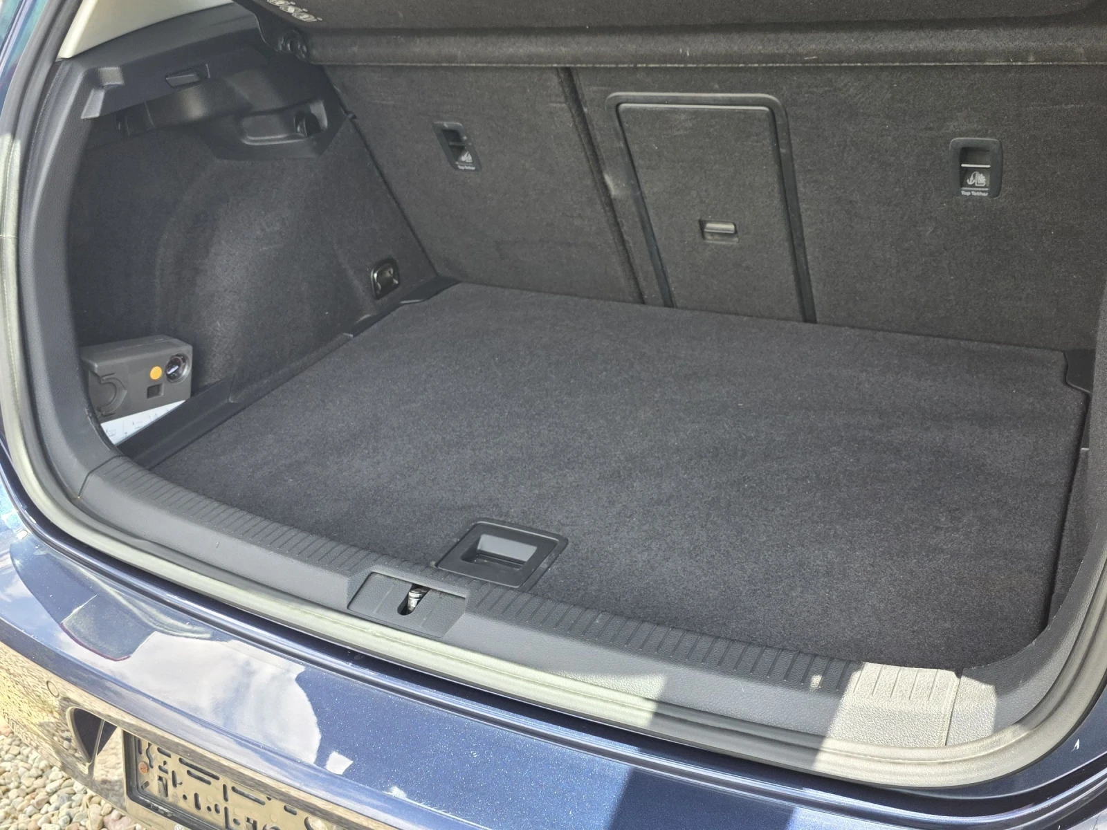 VW Golf 1.2 TSI BLUEMOTION, снимка 13 - Автомобили и джипове - 55390771